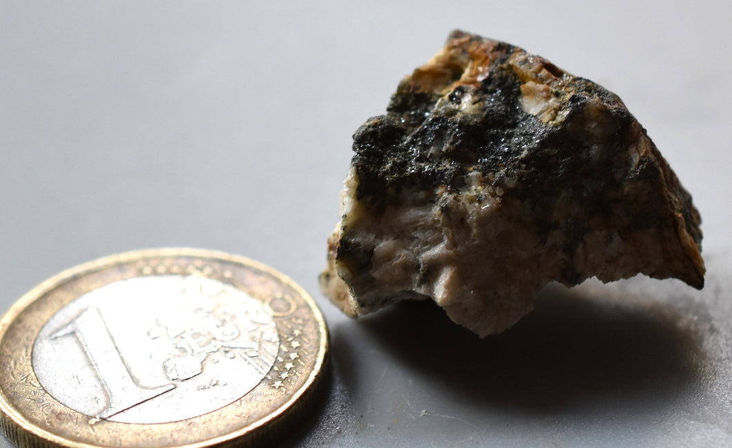 verdelite x ( tourmaline, elbaite )