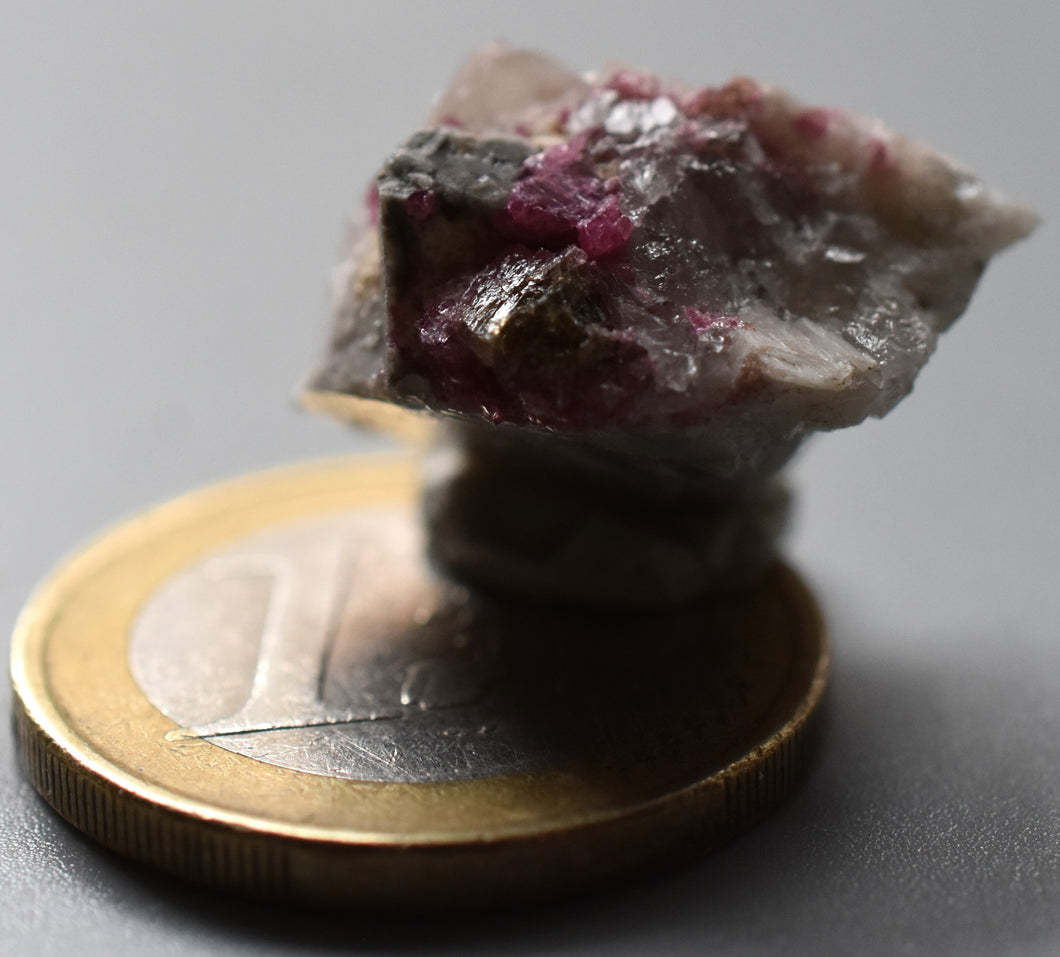 verdelite x ( tourmaline, elbaite )