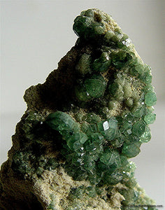 Demantoid xx (Andradit, Granat)